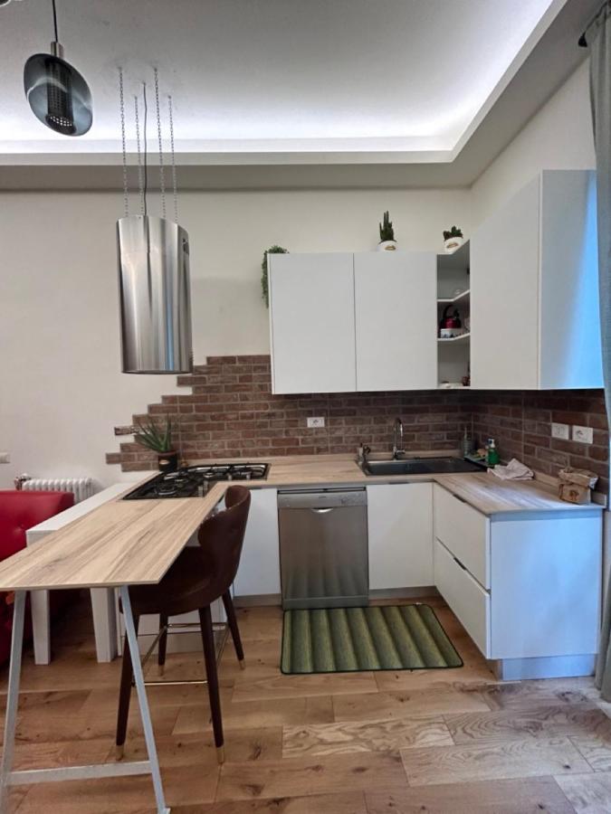 Gam Gam Isola Room Rent Милан Экстерьер фото