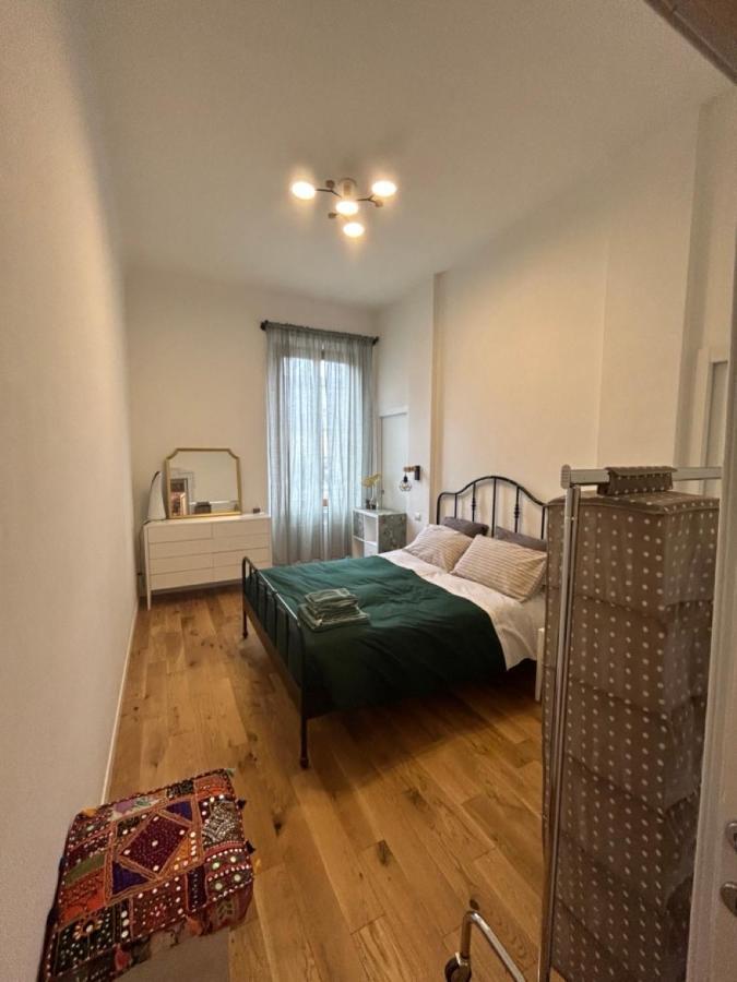 Gam Gam Isola Room Rent Милан Экстерьер фото